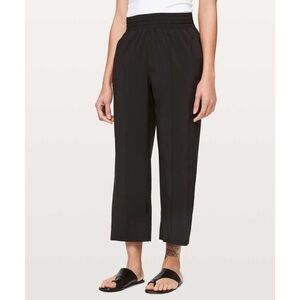 lululemon wanderer crop pants